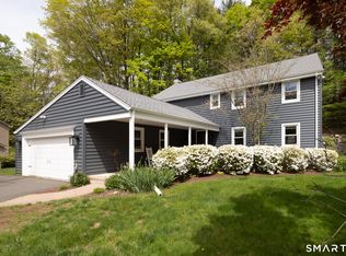 14 Crosswood Road, Farmington, CT 06032