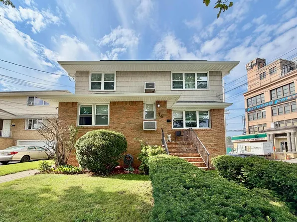 74 W Columbia Ave #3, Palisades Park, NJ 07650