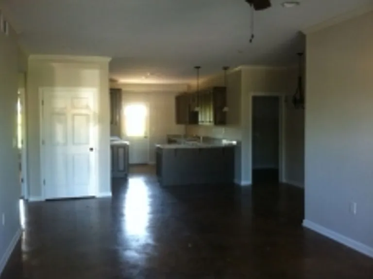 2019 Hackberry Ln — Photo 3