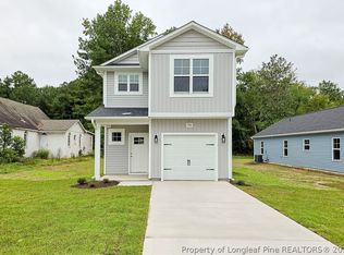 750 Chapel Hill Rd, Spring Lake, NC 28390