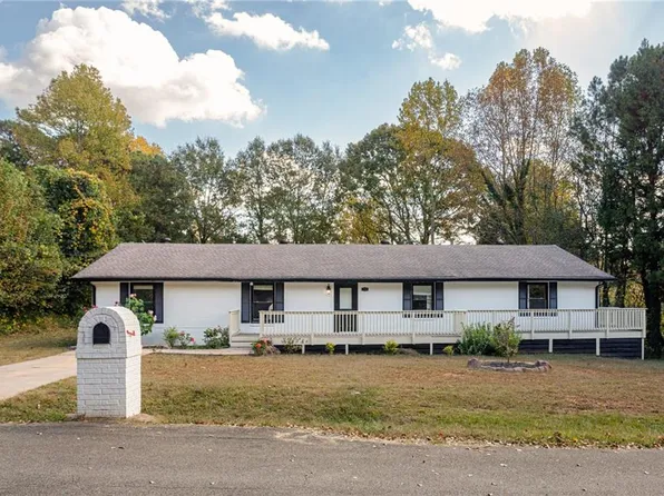 1950 Carla Dr, Cumming, GA 30028