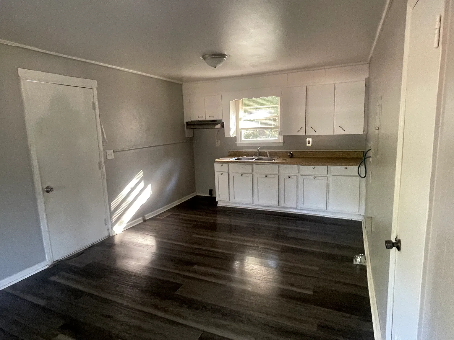 3 bed, 1040 sqft, $1,150 — Photo 3