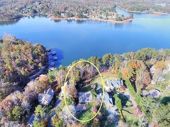4th image of 85 Oak Grove Ln