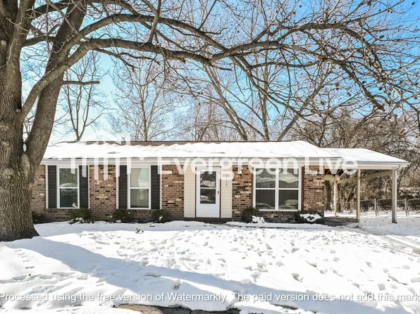 1713 Battlefield Dr, Florissant, MO 63031