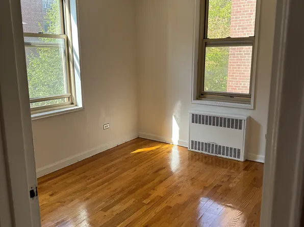 67-25 Clyde Street image 7 of 13