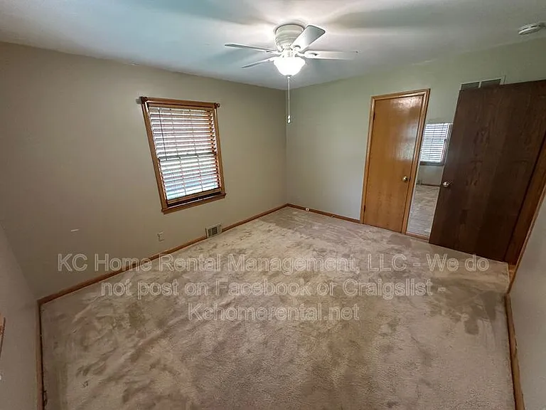 5423 Ballentine St — Photo 23