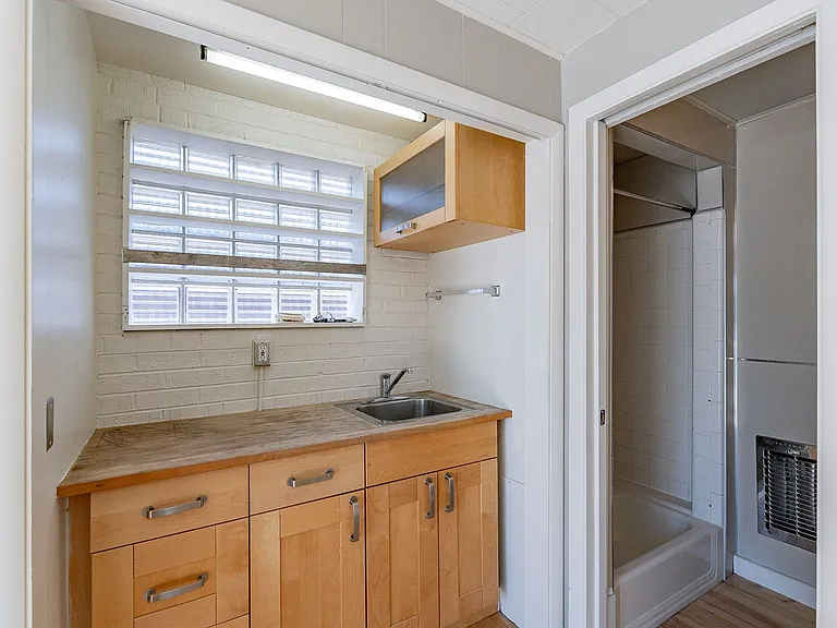 102 N Avenida Carolina — Photo 31