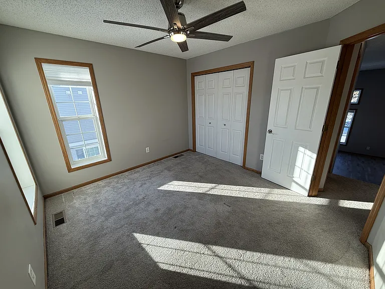 10530 Pond Curv — Photo 10