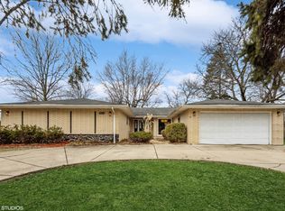 9220 S 85th Ct, Hickory Hills, IL