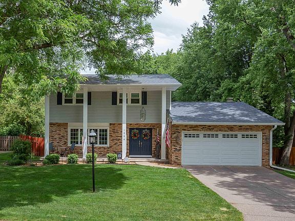 2nd image of 1556 Forest Hills Rd