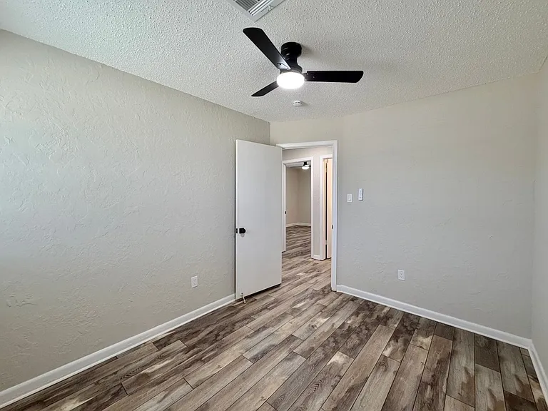 2712 NW Hilltop Dr — Photo 21