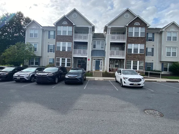 5600 Avonshire Pl APT C, Frederick, MD 21703