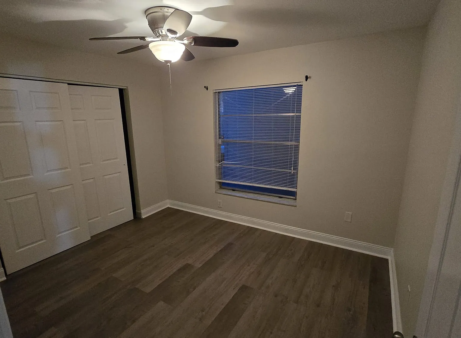3 bed, 1000 sqft, $2,000 — Photo 4