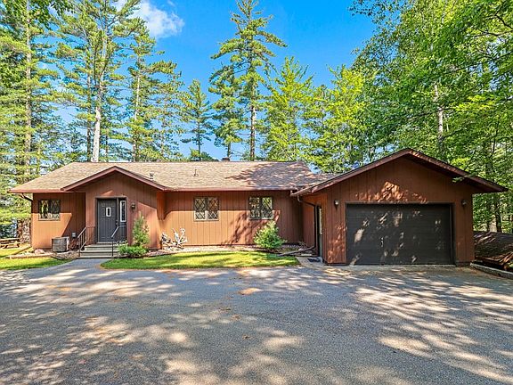 2nd image of 1557 Birchwood Dr