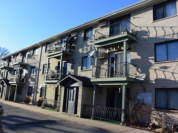2nd image of 2016 N Harlem Ave APT 7W