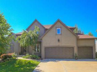 19613 W 99th St, Lenexa, KS 66220