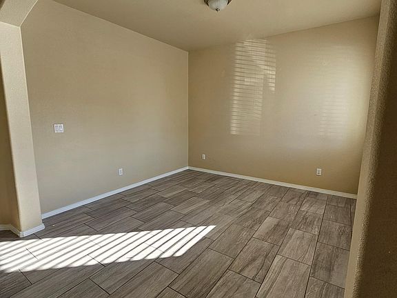 3rd image of 3812 Loma Caldera Dr