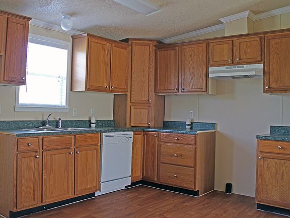 3rd image of 420 County Road 3821