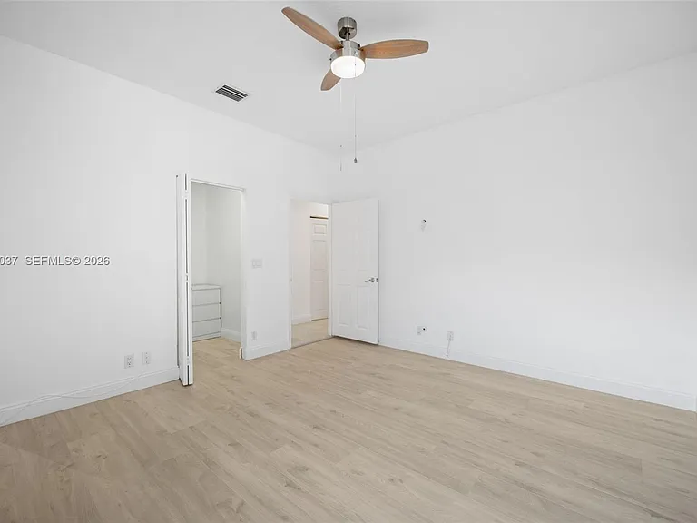 2497 Bay Isle Dr — Photo 22