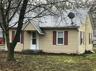 317 Malaga Park Dr, Malaga, NJ 08328