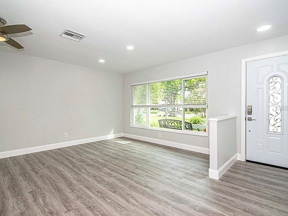 4th image of 3630 Fairway Forest Cir