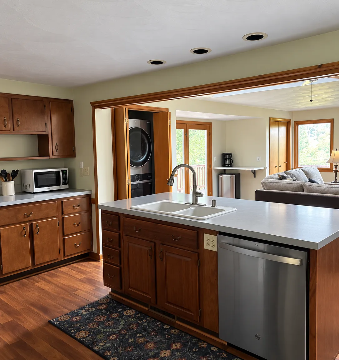 3 bed, 2044 sqft, $1,600 — Photo 3