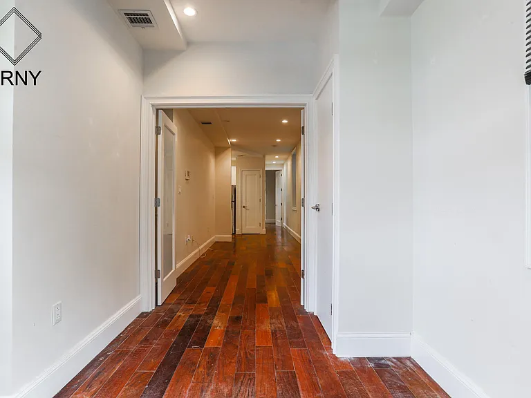 46 New York Ave #3B — Photo 8