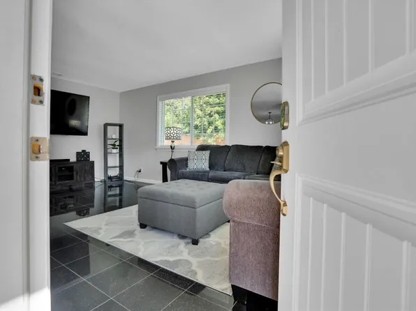 2417 Andre Ln, Turlock, CA 95382