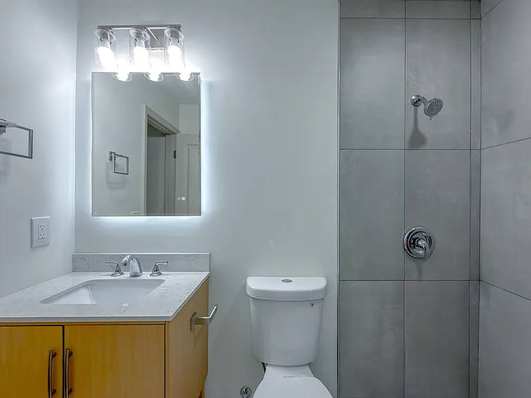 2059 Little River Ln — Photo 2