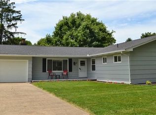 211 Lindsey Ave, Marietta, OH 45750