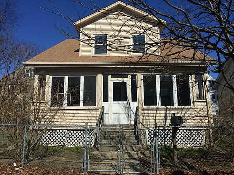 2nd image of 25 Spicer St