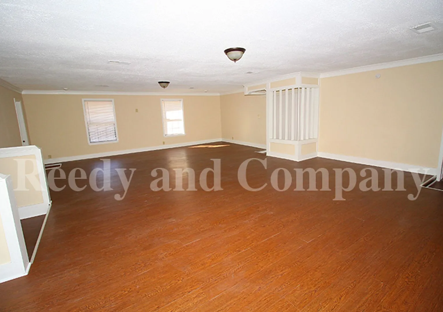 Welcome to 3340 Morningside Drive! — Photo 3
