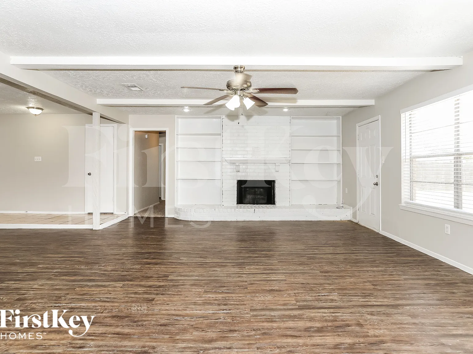 3 bed, 2.0 bath, 1646 sqft, $1,570 — Photo 3