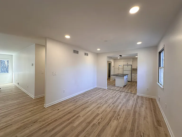 842 Beatrice Pkwy — Photo 14