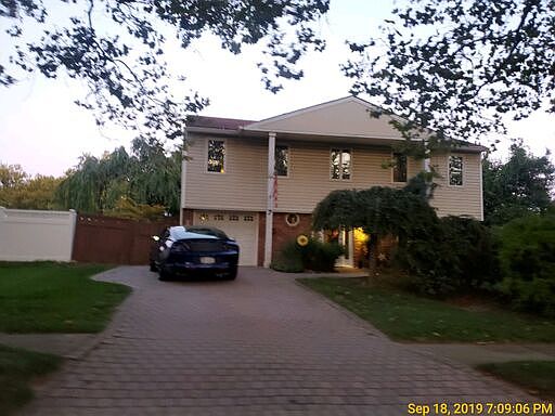 1st image of 7 Windgate Dr