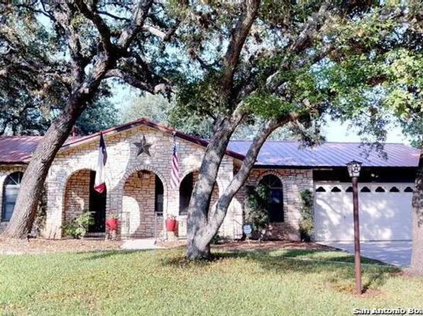 5906 FOREST LEDGE ST, San Antonio, TX 78240