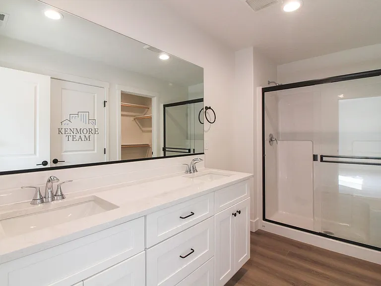 1030 S Underwood Pl #120 — Photo 10