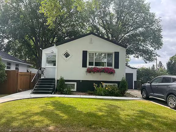 2nd image of 704 5th St E