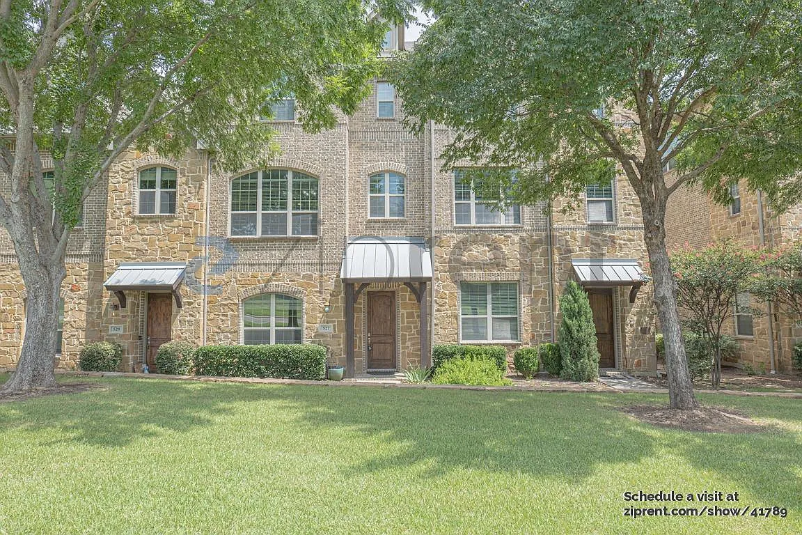 4 bed, 2178 sqft, $3,100 — Photo 2