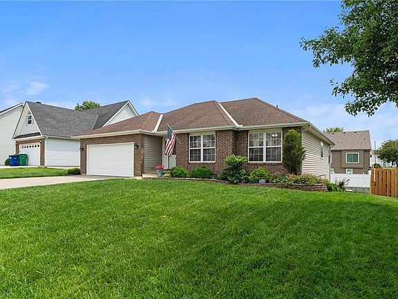 2nd image of 1208 River Run Dr