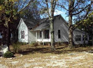 640 Elm St, Mount Zion, IL 62549