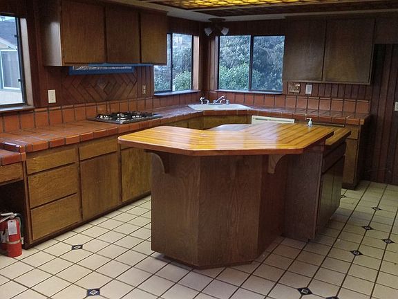 3rd image of 1047 Driftwood Ln