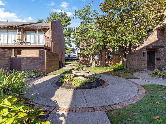 2nd image of 63 Stillmeadow Dr