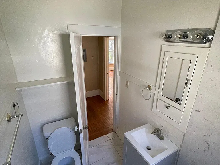 2535 Regent St #9 — Photo 10