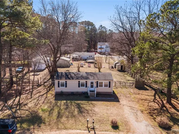 13715 Cypress Dr, Lanexa, VA 23089