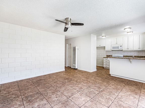 2nd image of 34976 Avenue A #K