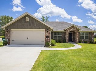 2206 W Margaret St, Rogers, AR 72756