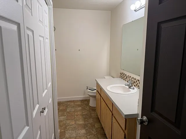 Main bathroom