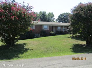 424 Green Hill Dr, Maryville, TN 37804