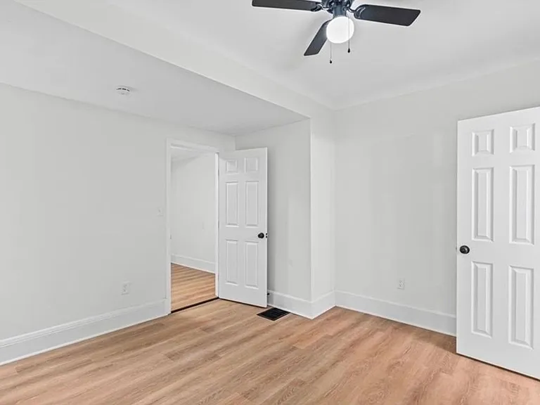 11319 E 10th St S — Photo 17